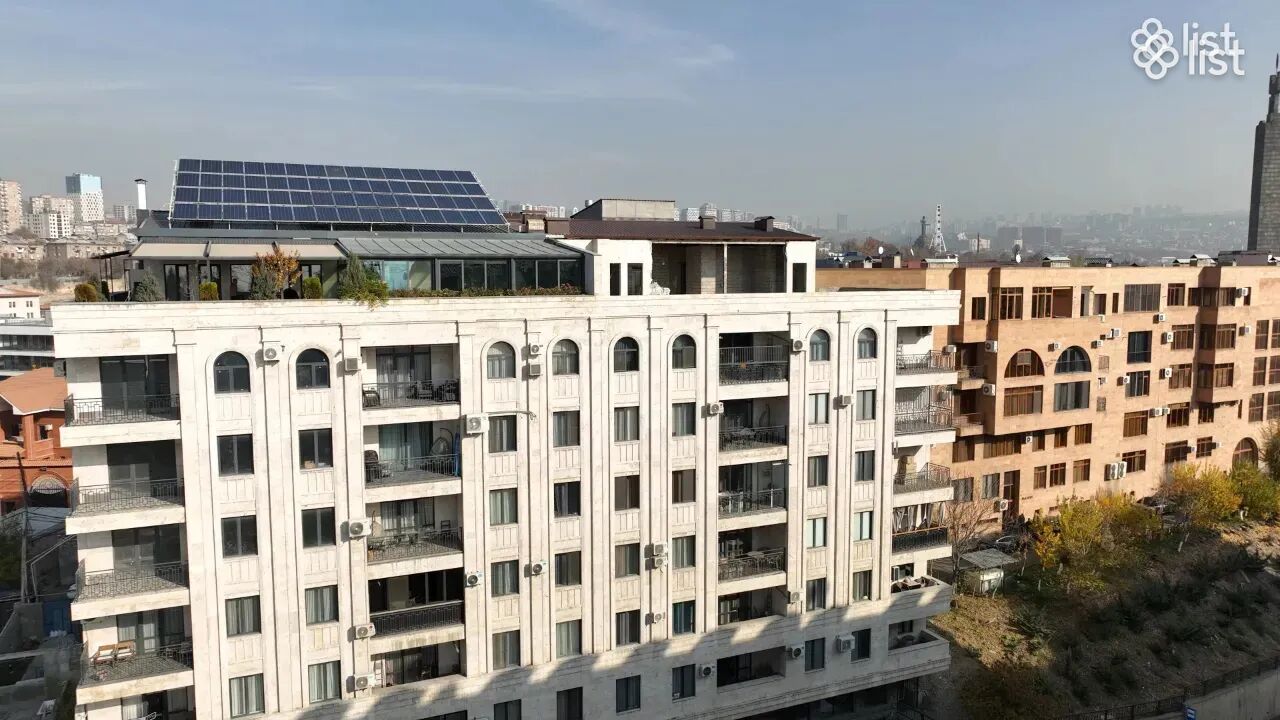 4 room apartment on