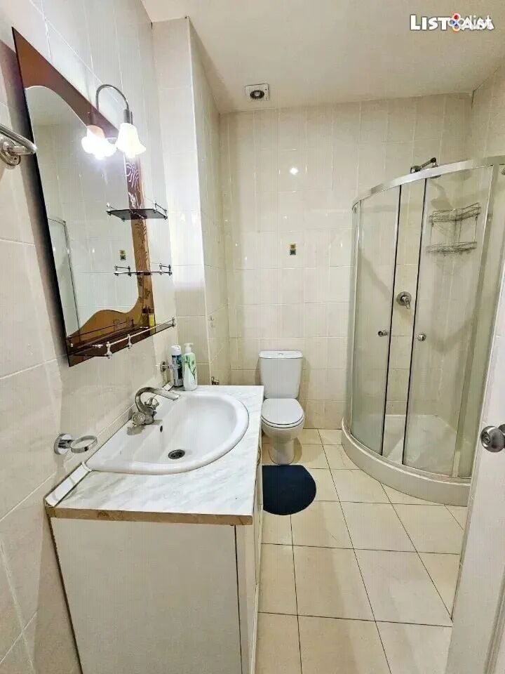 5 room apartment on