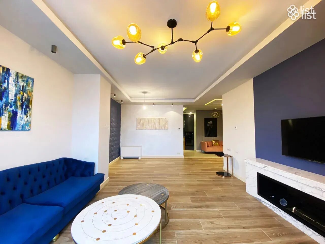 4 room apartment on